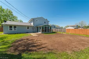 404 Oaknoll Dr, Amherst, OH 44001 - Photo 43