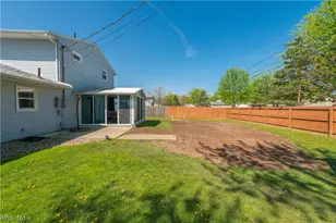 404 Oaknoll Dr, Amherst, OH 44001 - Photo 47
