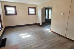 147 Brighton Dr, Akron, OH 44301 - Photo 3