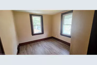 147 Brighton Drive, Akron, OH 44301 - Photo 15