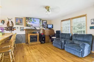 268 Mountain View Dr, Big Spring, WV 26137 - Photo 5