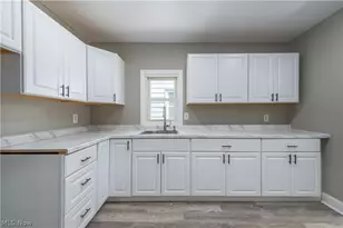 12506 Matherson Ave, Loveland, OH 44135 - Photo 13