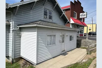 2526 Sunset Boulevard #2, Steubenville, OH 43952 - Photo 1