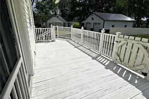 696 E Ohio Ave, Sebring, OH 44672 - Photo 9