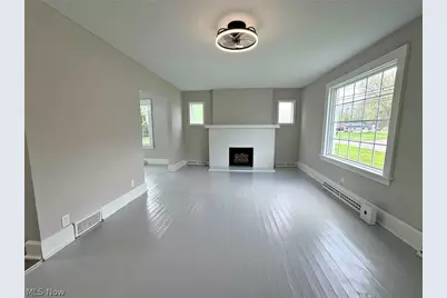 696 E Ohio Avenue, Sebring, OH 44672 - Photo 11