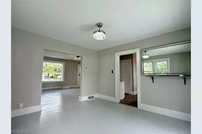 696 E Ohio Avenue, Sebring, OH 44672 - Photo 17