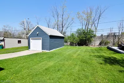 20919 Hansen Road, Maple Heights, OH 44137 - Photo 19