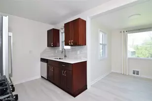 20919 Hansen Rd, Maple Heights, OH 44137 - Photo 5