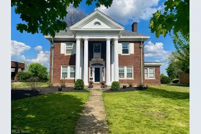 208 Braybarton Boulevard, Steubenville, OH 43952 - Photo 1