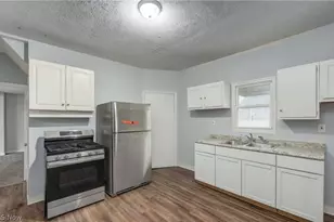 5678 Hamlet Ave, Loveland, OH 44127 - Photo 7