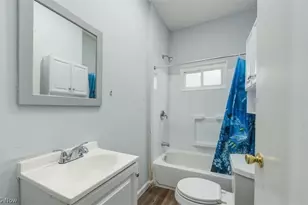 5678 Hamlet Ave, Loveland, OH 44127 - Photo 9