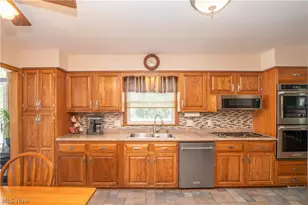 2139 Daniels Ave, Akron, OH 44312 - Photo 15