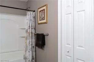 38210 Kingston Dr, North Ridgeville, OH 44039 - Photo 27