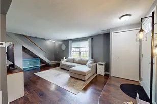 8005 Independence Dr, Mentor, OH 44060 - Photo 5