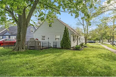 921 Euclid Avenue, Lorain, OH 44052 - Photo 27