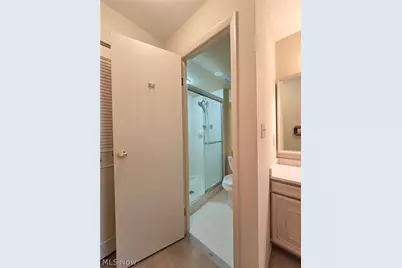 12500 Edgewater Drive #202, Oakwood, OH 44107 - Photo 35