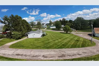 117 S Madison St, Big Prairie, OH 44611 - Photo 5