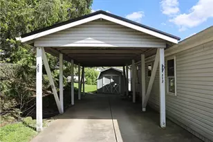 117 S Madison St, Big Prairie, OH 44611 - Photo 11