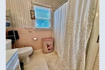 802 28th Street, Vienna, WV 26105 - Photo 17