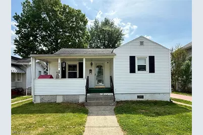802 28th Street, Vienna, WV 26105 - Photo 1