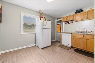 331 Elmwood Ave, Barberton, OH 44203 - Photo 15