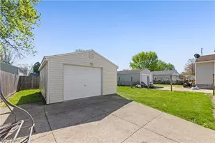331 Elmwood Ave, Barberton, OH 44203 - Photo 7