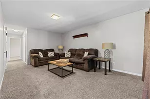 331 Elmwood Ave, Barberton, OH 44203 - Photo 13