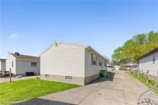 331 Elmwood Ave, Barberton, OH 44203 - Photo 5