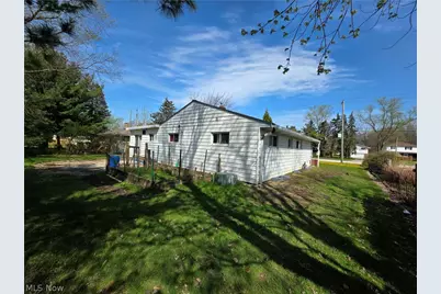 5820 Wilson Mills Road, Highland Heights, OH 44143 - Photo 17