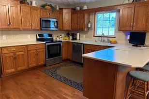 3660 Michelle Ln, Zanesville, OH 43701 - Photo 11