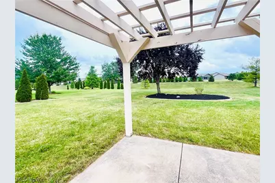 33037 Pebblebrook Drive, North Ridgeville, OH 44039 - Photo 37