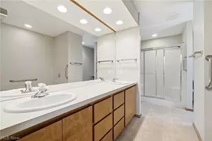 33037 Pebblebrook Dr, North Ridgeville, OH 44039 - Photo 23