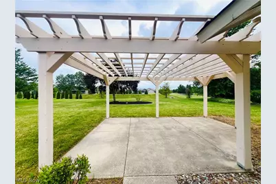 33037 Pebblebrook Drive, North Ridgeville, OH 44039 - Photo 35