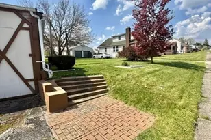 3006 Shirley Rd, Youngstown, OH 44502 - Photo 7