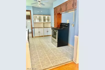 3006 Shirley Road, Youngstown, OH 44502 - Photo 9