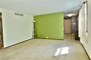 1323 Cedarwood Dr, Mineral Ridge, OH 44440 - Photo 17