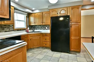 1323 Cedarwood Dr, Mineral Ridge, OH 44440 - Photo 19