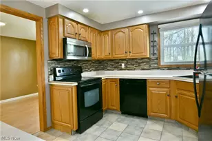 1323 Cedarwood Dr, Mineral Ridge, OH 44440 - Photo 23