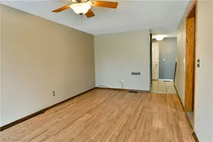 1323 Cedarwood Dr, Mineral Ridge, OH 44440 - Photo 13