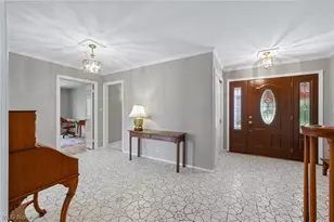 32245 Burlwood Dr, Solon, OH 44139 - Photo 5