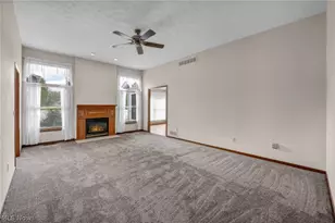 134 Stonehedge Dr, Elyria, OH 44035 - Photo 5