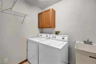 134 Stonehedge Dr, Elyria, OH 44035 - Photo 33