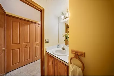 23174 Grist Mill Court, Olmsted Falls, OH 44138 - Photo 27