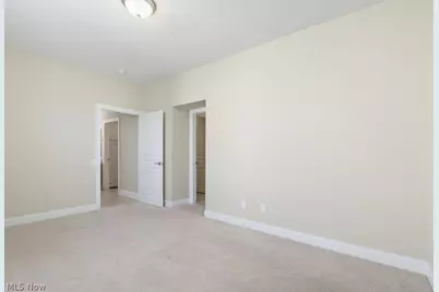 38475 Kingsbury Drive, North Ridgeville, OH 44039 - Photo 27
