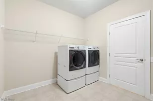38475 Kingsbury Dr, North Ridgeville, OH 44039 - Photo 29