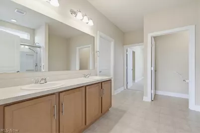 38475 Kingsbury Drive, North Ridgeville, OH 44039 - Photo 17