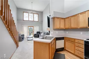 119 Ambleside Way, Amherst, OH 44001 - Photo 9