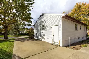 4155 Burton Dr, Stow, OH 44224 - Photo 25