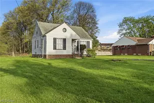 6210 Crossview Rd, Green Hills, OH 44131 - Photo 3