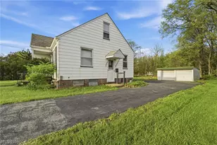 6210 Crossview Rd, Green Hills, OH 44131 - Photo 7